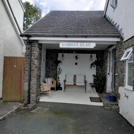 Summat Else B & B-2